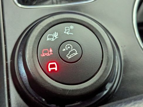 Used 2018 Ford Explorer Sport w/ Equipment Group 401A image 17