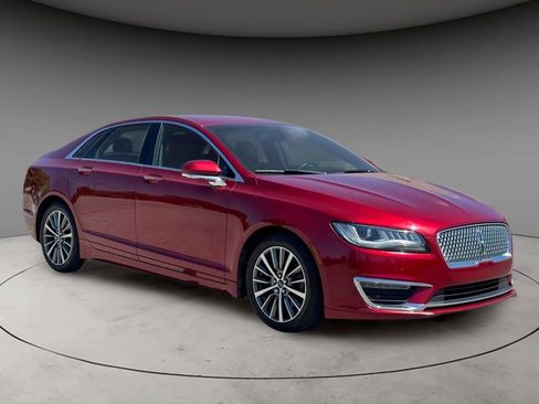 Used 2019 Lincoln MKZ Reserve FWD image 17