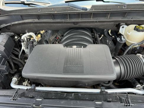 Used 2021 Chevrolet Suburban High Country w/ Premium Package AWD/4WD image 31