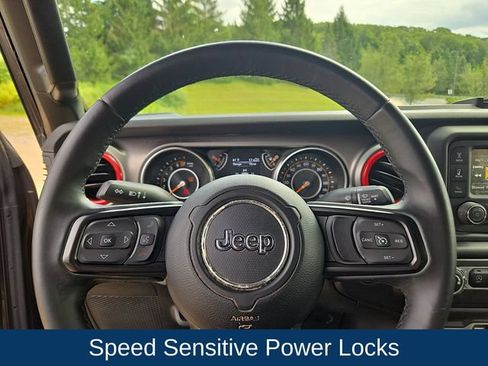 Used 2018 Jeep Wrangler Unlimited Sport S AWD/4WD image 4