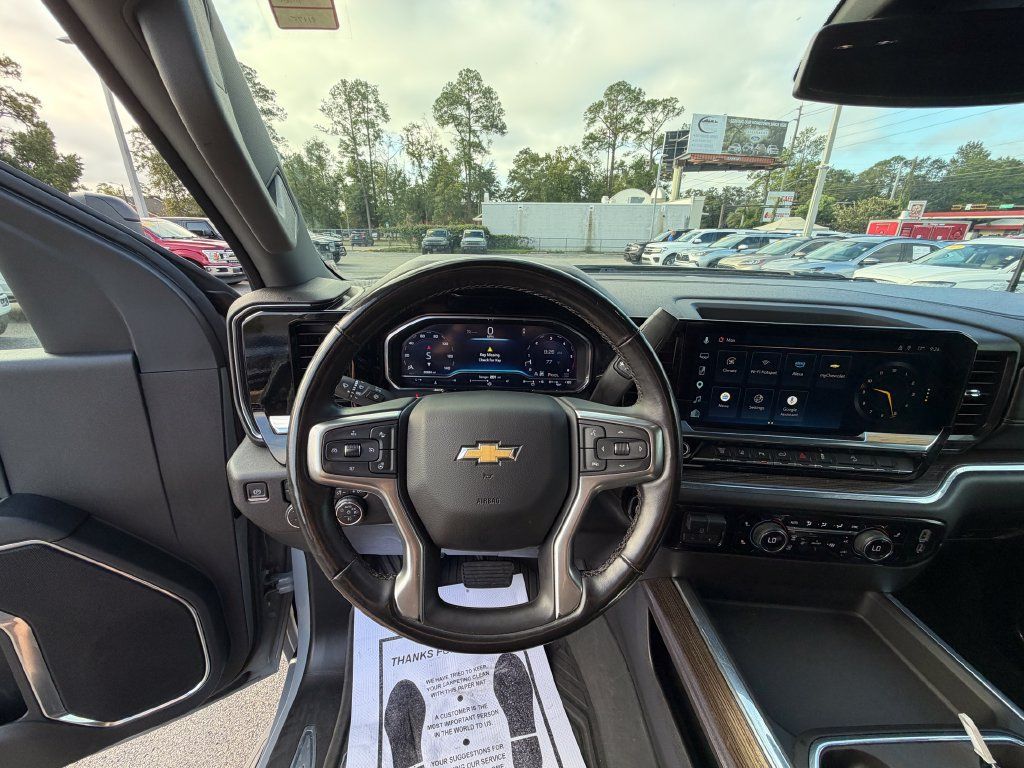 Used 2024 Chevrolet Silverado 2500 LT w/ All Star Edition AWD/4WD image 9