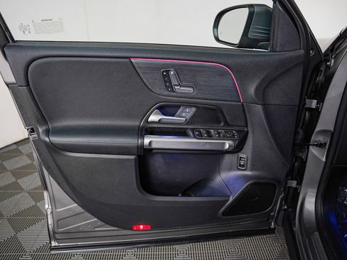 Certified 2023 Mercedes-Benz EQB 250+ w/ Exclusive Package image 23