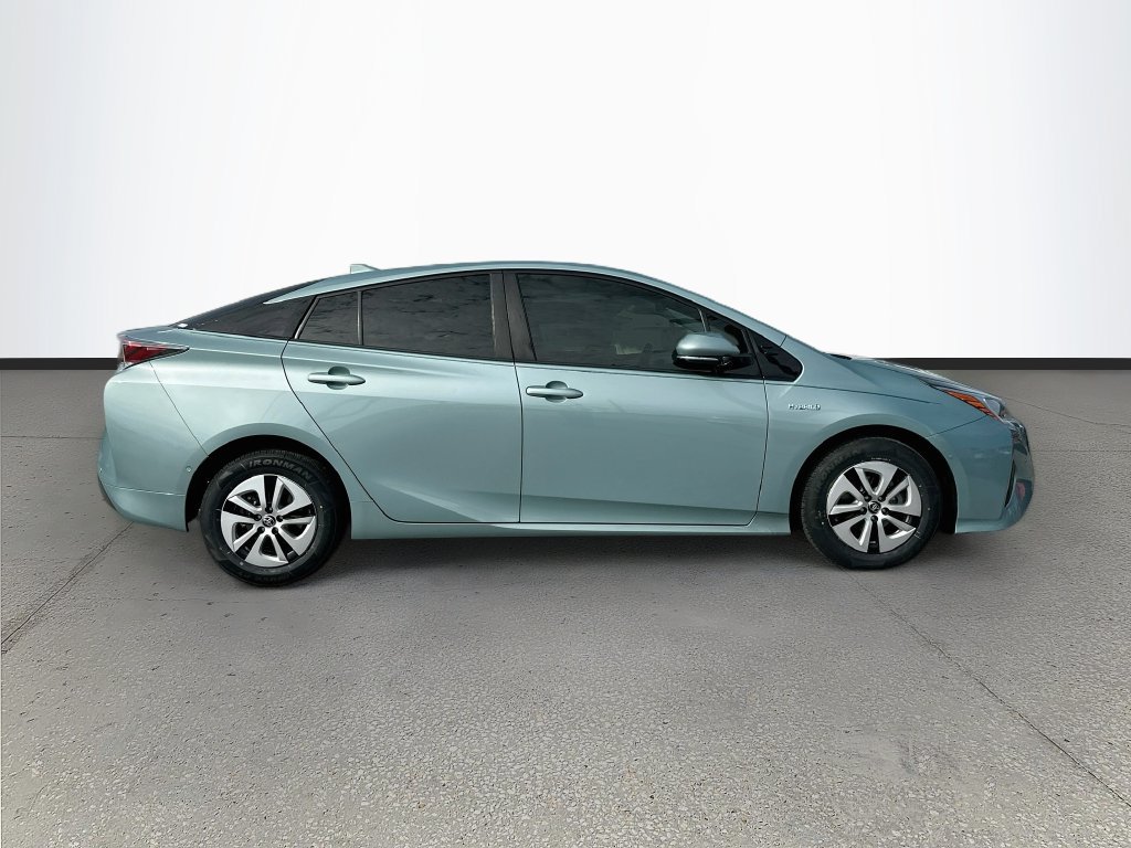 Used 2018 Toyota Prius Two w/ Prius Two Safety Plus Package FWD image 8