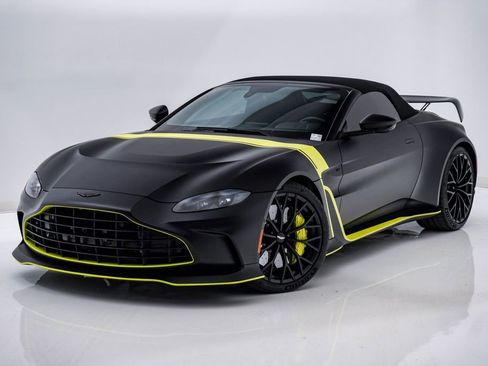 Used 2023 Aston Martin V12 Vantage Roadster image 9