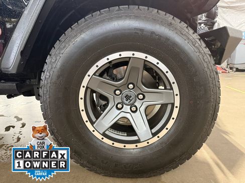 Used 2023 Jeep Gladiator Mojave AWD/4WD image 26
