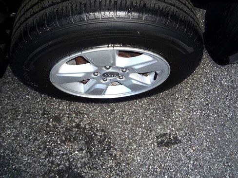 Used 2017 Jeep Compass Latitude image 22