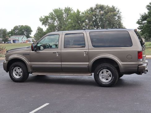 Used 2005 Ford Excursion Limited AWD/4WD image 8