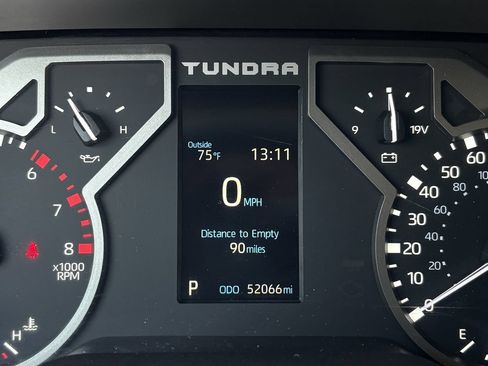Used 2022 Toyota Tundra SR5 AWD/4WD image 15
