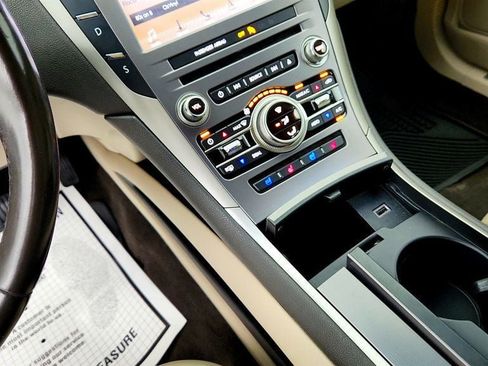 Used 2017 Lincoln MKZ Reserve FWD image 17