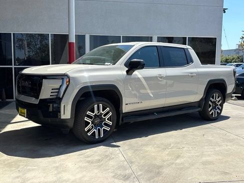 Used 2026 GMC Sierra EV Elevation AWD/4WD image 10