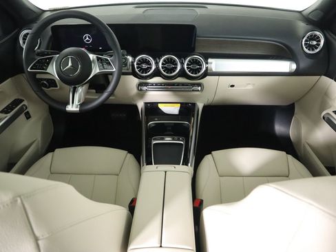 New 2026 Mercedes-Benz GLB 250 image 14