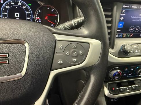 Certified 2021 GMC Acadia SLT w/ Elevation Edition FWD image 19