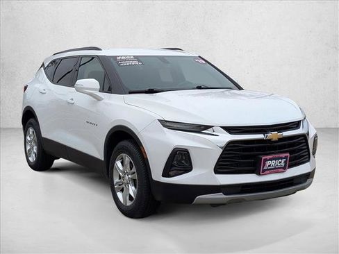 Used 2019 Chevrolet Blazer LT image 3