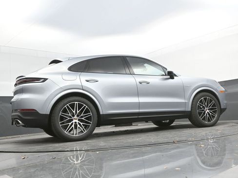 New 2026 Porsche Cayenne E-Hybrid Coupe image 29