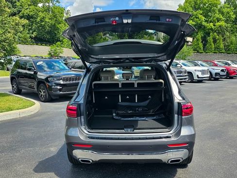 New 2026 Mercedes-Benz GLB 250 4MATIC image 9
