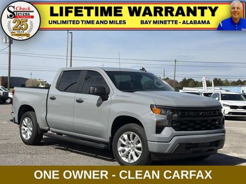 Used 2024 Chevrolet Silverado 1500 Custom image 1