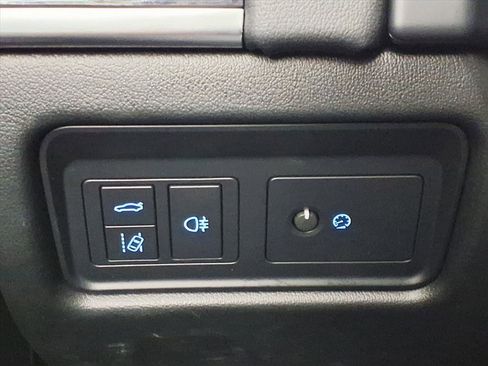 Used 2021 Jaguar F-TYPE Coupe image 21