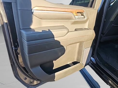 Used 2023 Chevrolet Silverado 1500 High Country w/ High Country Premium Package image 31