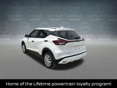 Certified 2024 Nissan Kicks S FWD image 4