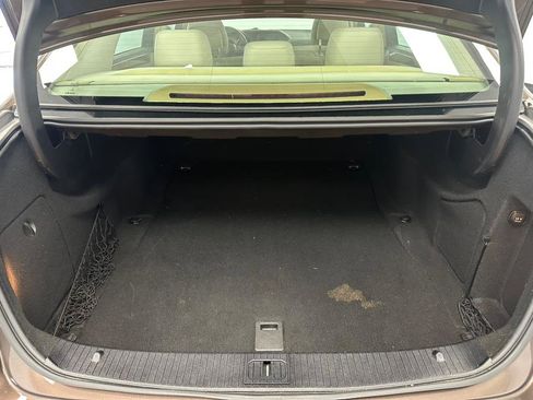 Used 2014 Mercedes-Benz E 350 4MATIC Sedan image 62