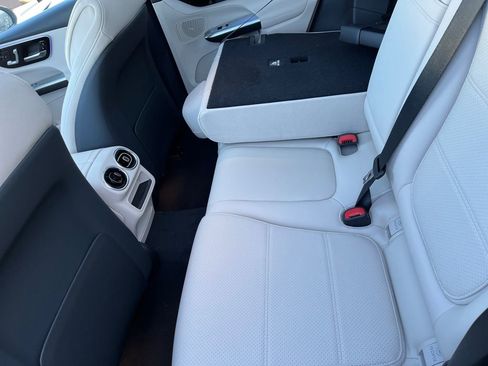 New 2026 Mercedes-Benz GLC 300 4MATIC image 8