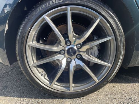 Used 2025 Genesis G70 2.5T image 30