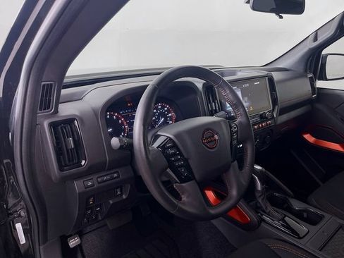 Used 2025 Nissan Frontier PRO-4X w/ Pro Convenience Package AWD/4WD image 10