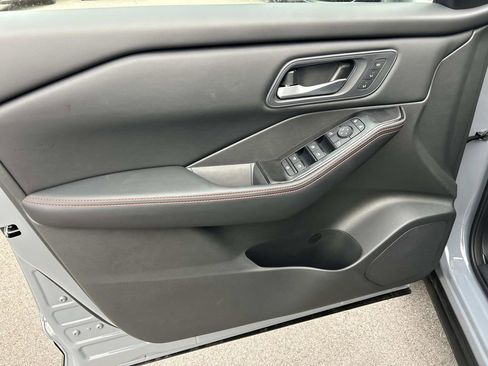 New 2026 Nissan Rogue SV w/ Rock Creek Premium Package AWD/4WD image 18