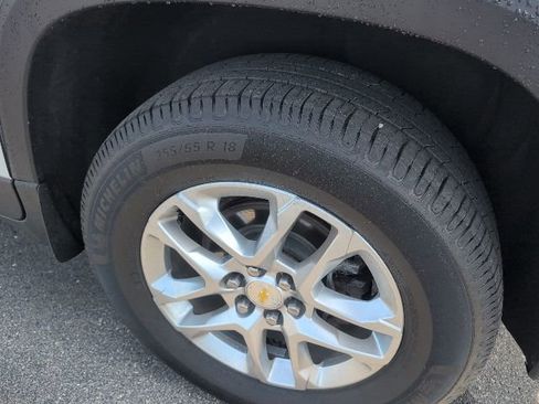 Used 2019 Chevrolet Traverse LT AWD/4WD image 14