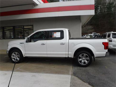 Used 2018 Ford F150 Lariat w/ Equipment Group 502A Luxury image 16