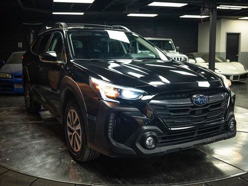 Used 2024 Subaru Outback Premium AWD/4WD image 5