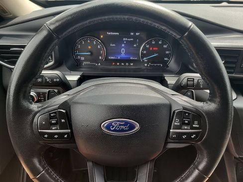 Used 2020 Ford Explorer XLT w/ Equipment Group 202A RWD image 32
