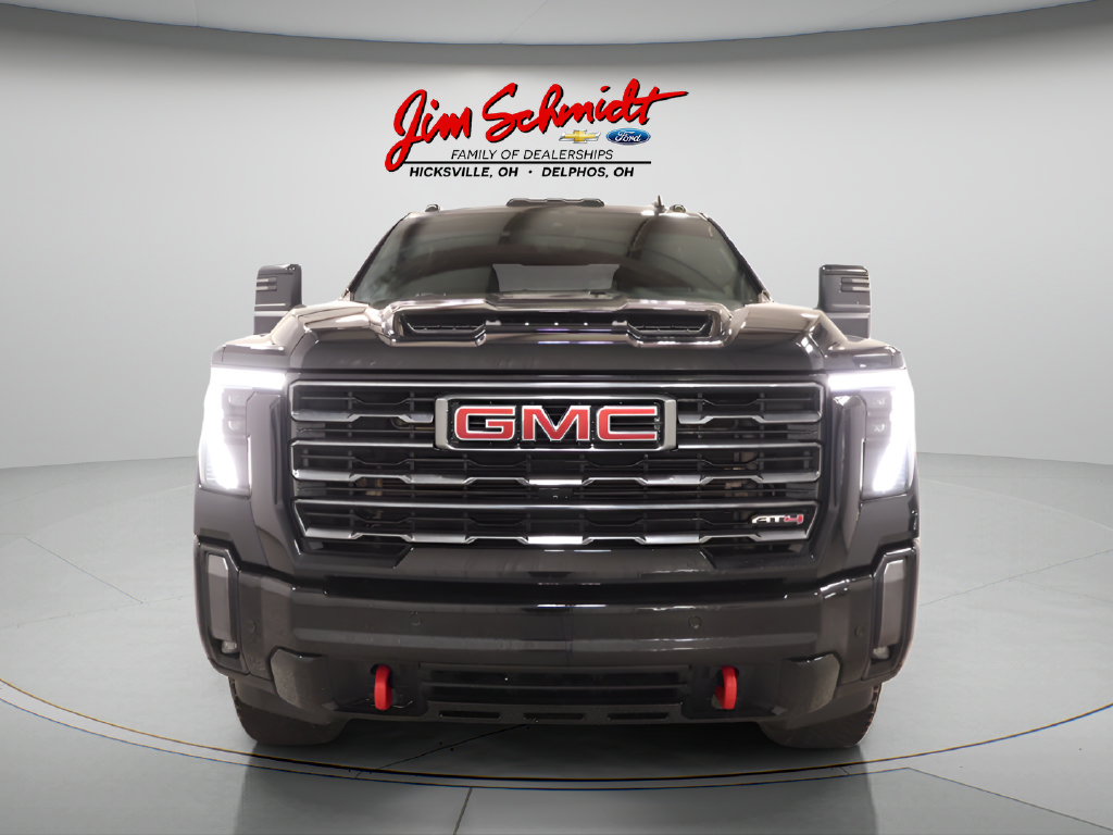 Used 2024 GMC Sierra 2500 AT4 w/ Technology Package AWD/4WD image 3