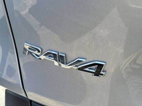 Used 2025 Toyota RAV4 XLE w/ Convenience Package FWD image 5