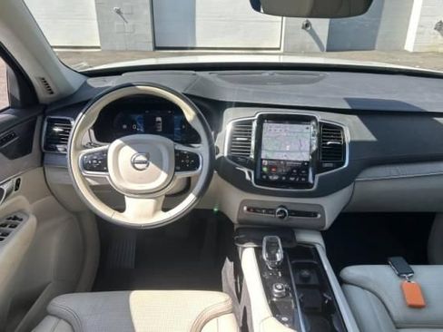 Used 2023 Volvo XC90 B6 Ultimate w/ Protection Package Premier AWD/4WD image 12