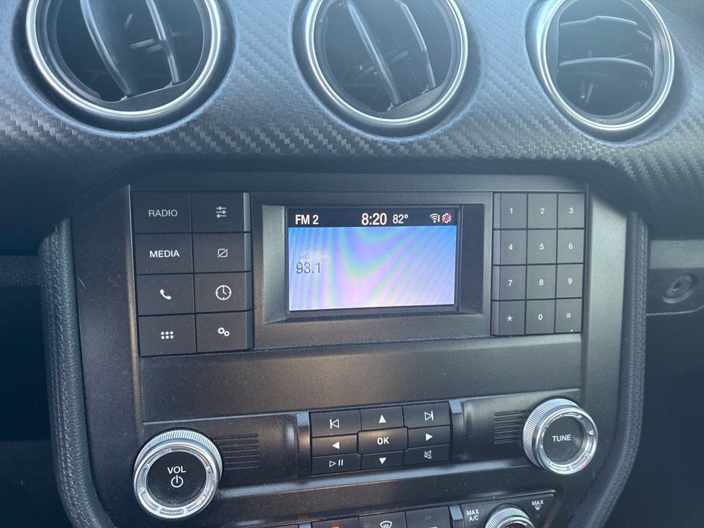 Used 2019 Ford Mustang Convertible w/ Black Accent Package RWD image 24