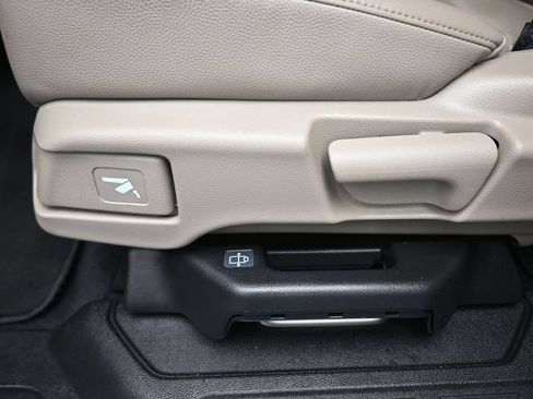 Used 2018 Honda Odyssey Elite image 36