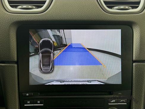 Used 2018 Porsche 718 Cayman S image 17