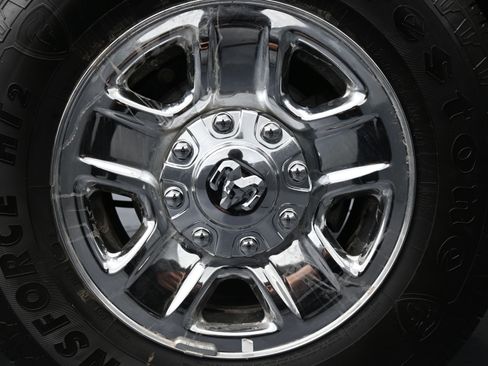 Used 2024 RAM 2500 Tradesman w/ Chrome Appearance Group image 10