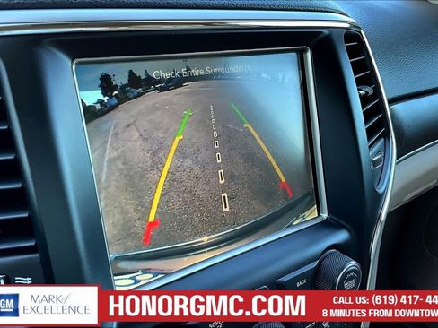 Used 2017 Jeep Grand Cherokee Limited image 14