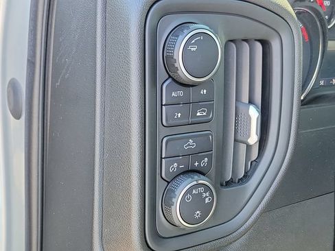 Used 2022 Chevrolet Silverado 1500 Custom w/ Rally Edition AWD/4WD image 8