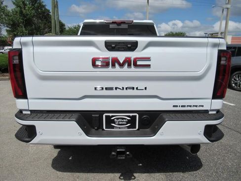 New 2026 GMC Sierra 2500 Denali w/ Denali Reserve Package AWD/4WD image 6