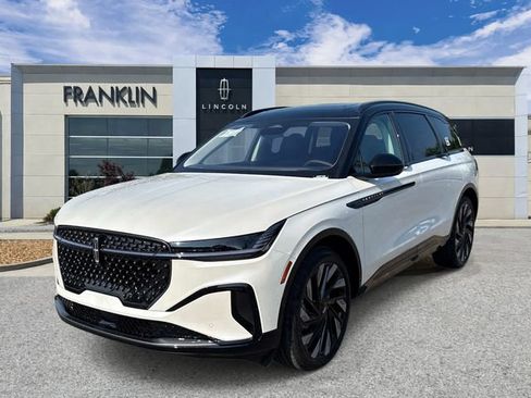 New 2026 Lincoln Nautilus Reserve AWD/4WD image 3