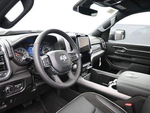 New 2026 RAM 1500 Laramie w/ Sport Appearance Package AWD/4WD image 31
