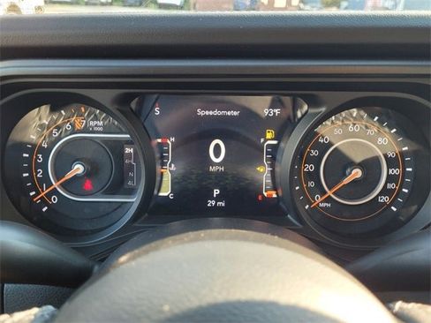 New 2025 Jeep Gladiator Rubicon w/ Convenience Group image 24