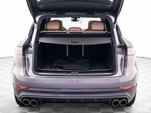 Used 2021 Porsche Cayenne E-Hybrid AWD/4WD image 35