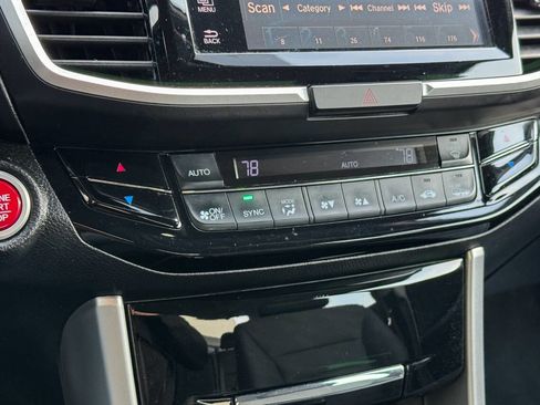 Used 2016 Honda Accord EX image 29