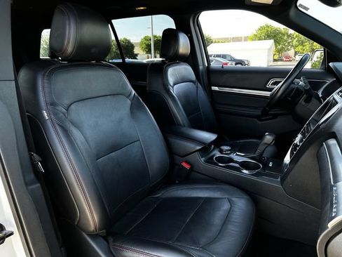 Used 2017 Ford Explorer Sport w/ Equipment Group 401A AWD/4WD image 29