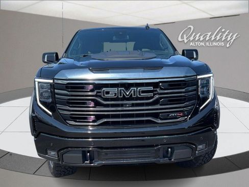 Used 2023 GMC Sierra 1500 AT4 w/ AT4 Preferred Package AWD/4WD image 11