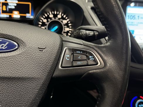 Used 2018 Ford Escape Titanium image 31